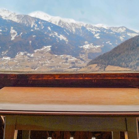 1 Bedroom Cozy Apartment In Hinterburg エクステリア 写真